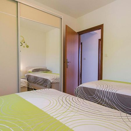Amazing Apartment In Labin With House Sea View Buitenkant foto