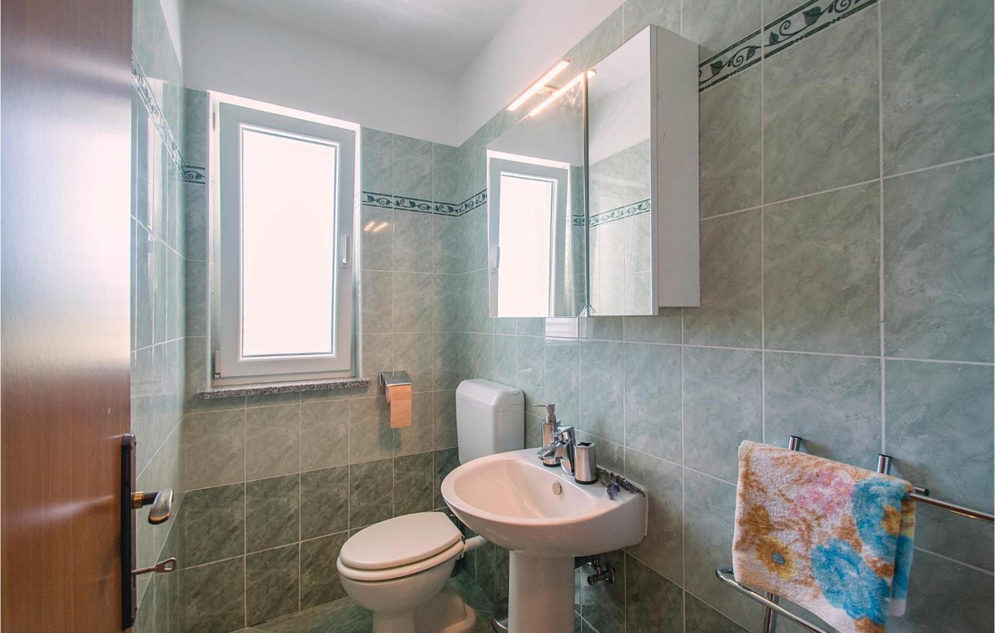 Amazing Apartment In Labin With House Sea View Buitenkant foto